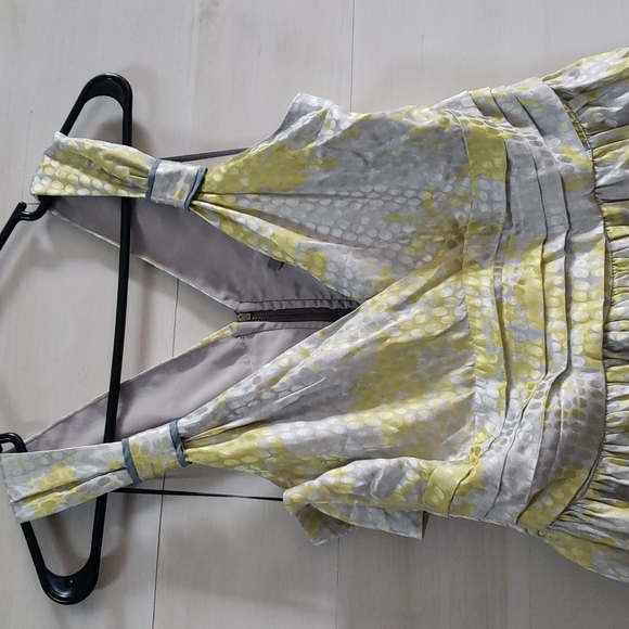 Silk dres by Hype - Picture 2 of 4